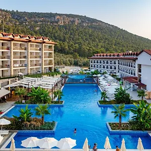 **** Hotel Ramada By Wyndham Akbuk Turkije